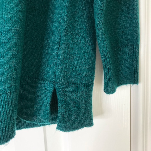 Womens Sweater - Picture 4 of 6